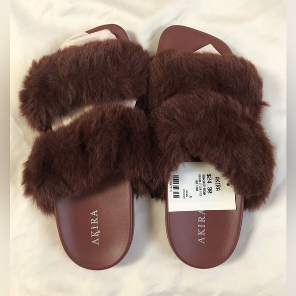 Akira fury slip-on slide sandals size 9.0 - Picture 1 of 5